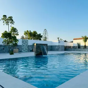 Entre Olivos Villa